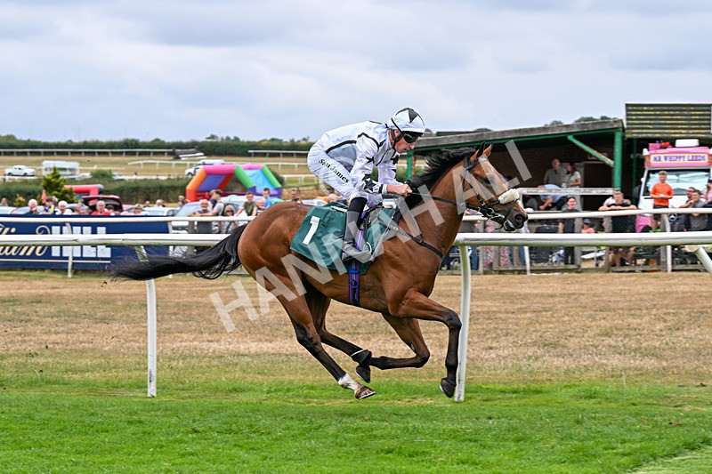 170826-Race 2-Harrys Pop-9198 - Race 2 14.45pm Well-Earned Retirement Neal Kidd Nursery Handicap