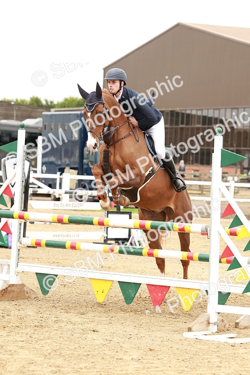 1I0A7840 - Class 4 - Senior Newcomers 1.10m