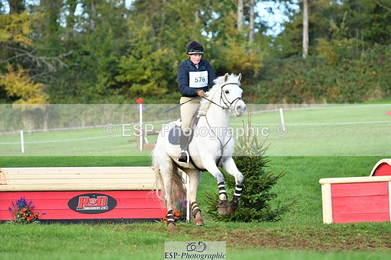 251025A-155108-21930 - G-576-Isabella.Worthington