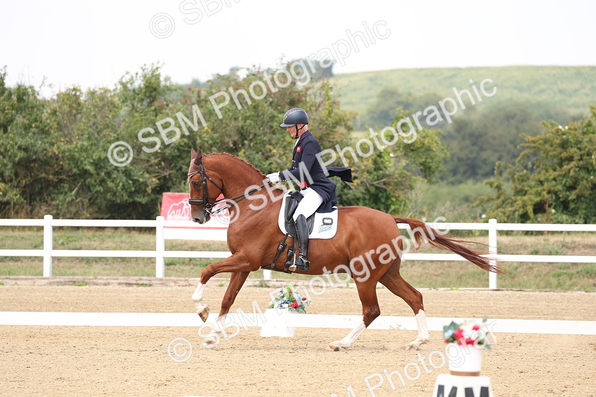 SBM_007408 - Class 9 - FEI INT I - 14.57-15.45