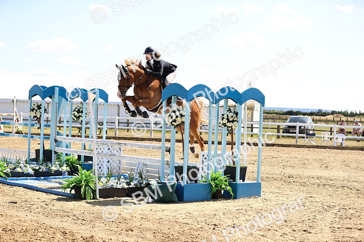 SBM_015173 - Class 16 - Senior foxhunter - 1.20m Open