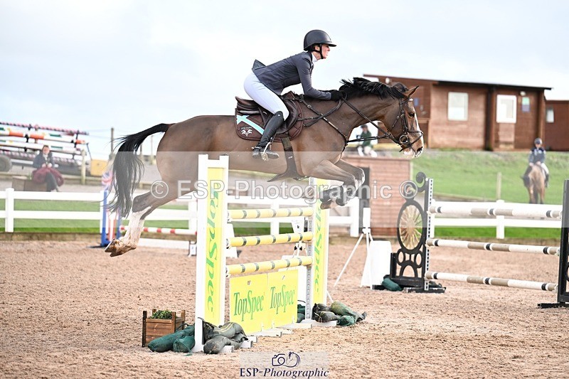 260128-143052-00690 - Snr Foxhunter 1.20m