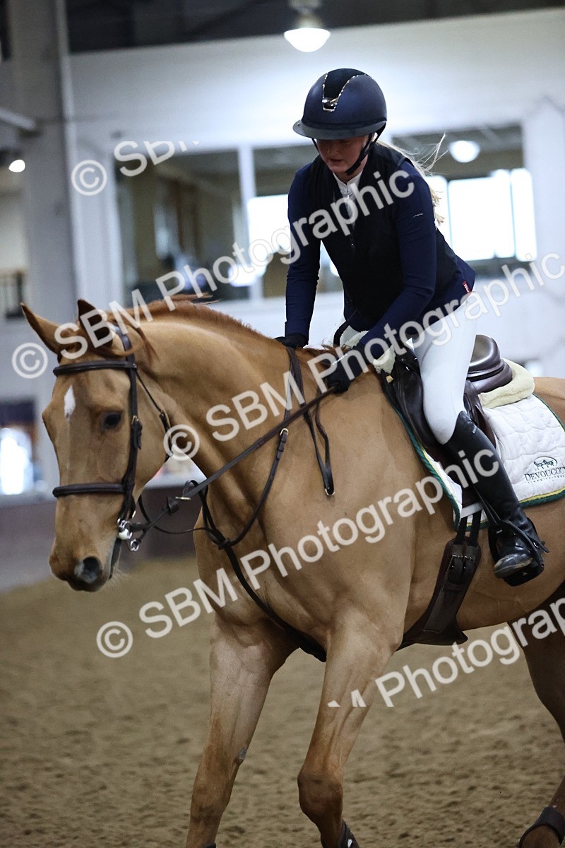 SBM_010179 - Class 25 - Equestrian Senior Foxhunter 1.20m