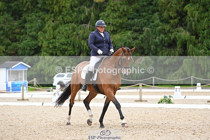 230813-171532-08611 - Cls 14 Medium Silver 16.45 to End