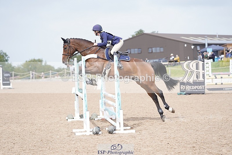 240831A-121536-01468 - 123-Fiona.Jones-ABBY.VD.BERGHOEVE.Z