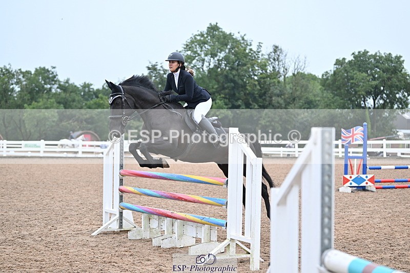 240907A-113307-01157 - Cls 8 1.05m Amateur Qualifier