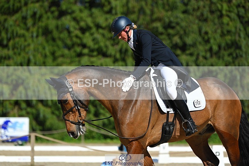 230526-162609-07382 - 256-ALS_RUSSIAN_ROLEX-Jemima_Howden-WEDTrotUp+DR