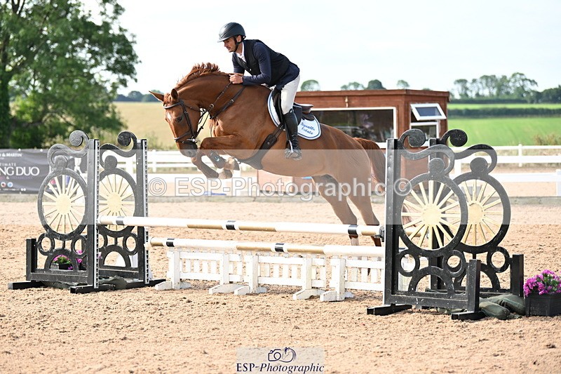 240802A-091821-03348 - Cls 21 A&B Brit Nov & 90cm Open