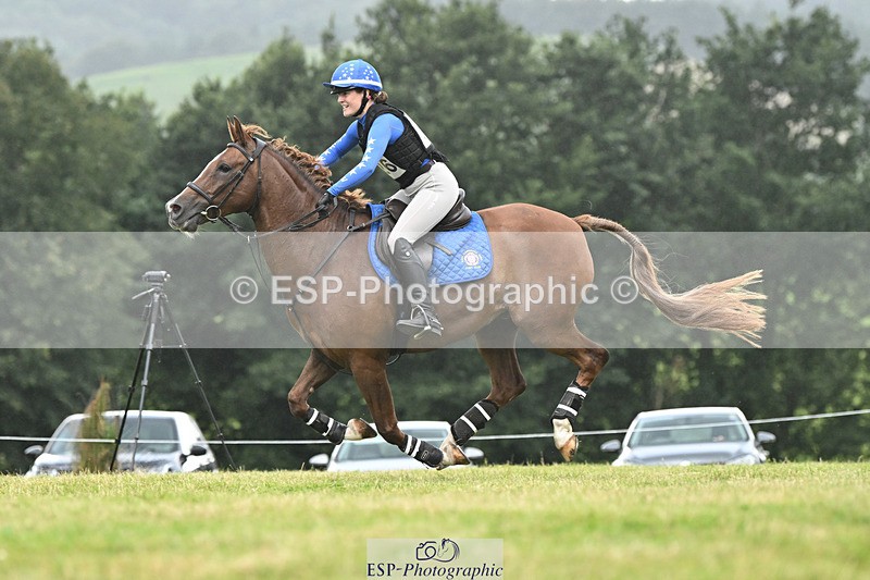 240825X-164915-37363 - 80cm XC 16.30 to 17.30