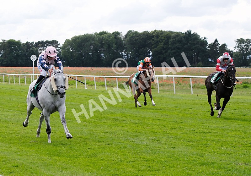 260724-Race 6-Brian The Snail-02 - Race 6