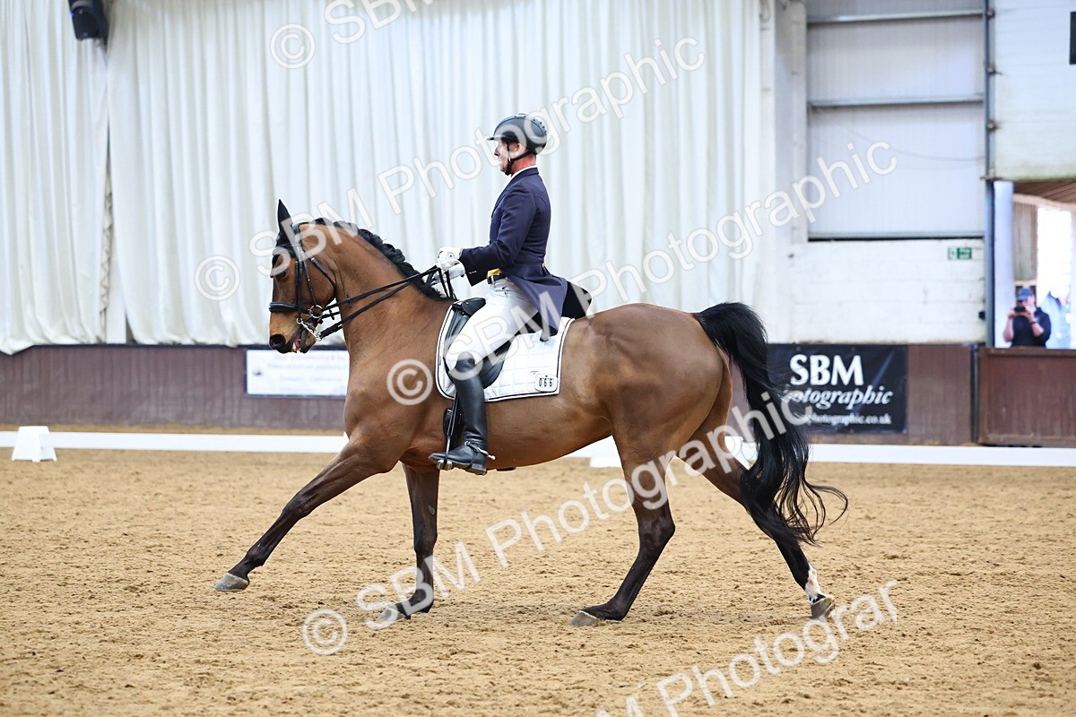 SBM_008218 - Class 32 - FEI intermediate II