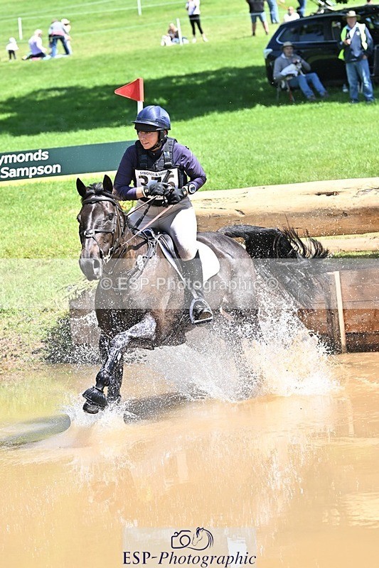 240525-122748-13050 - 376-STORM_BLUE_CURTIS-Phoebe_Buckley