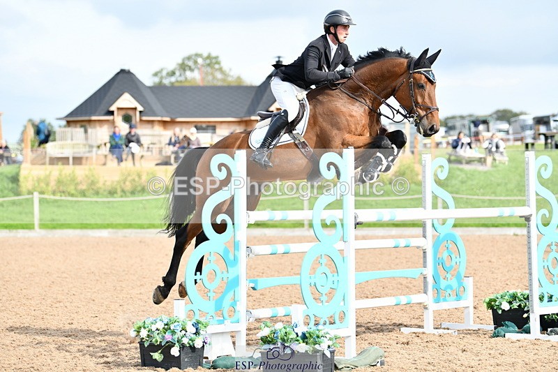 240915A-104608-09227 - Cls 26 National 1.30m Open