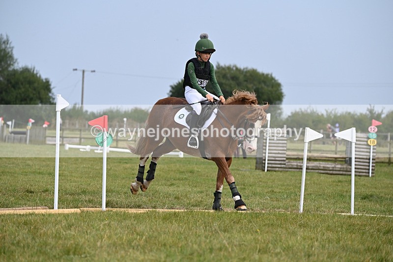 WJ6_1672 - 60cm XC Time 13:22 to 13:53