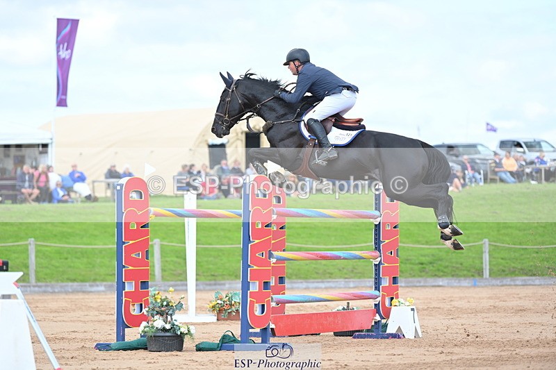 230721A-155050-07457 - Cls 10, 2 Star Big 1.45m Start to break