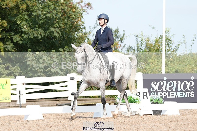 250817-102843-08067 - 149-Sophie.HawkeRAINBOW.DREAM