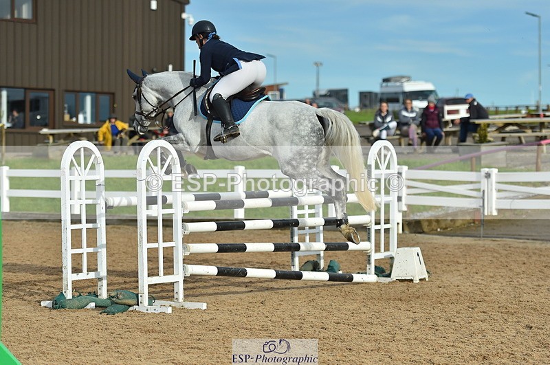 231111A-131540-02085 - Cls 12 Newcomers & 1.10m Open