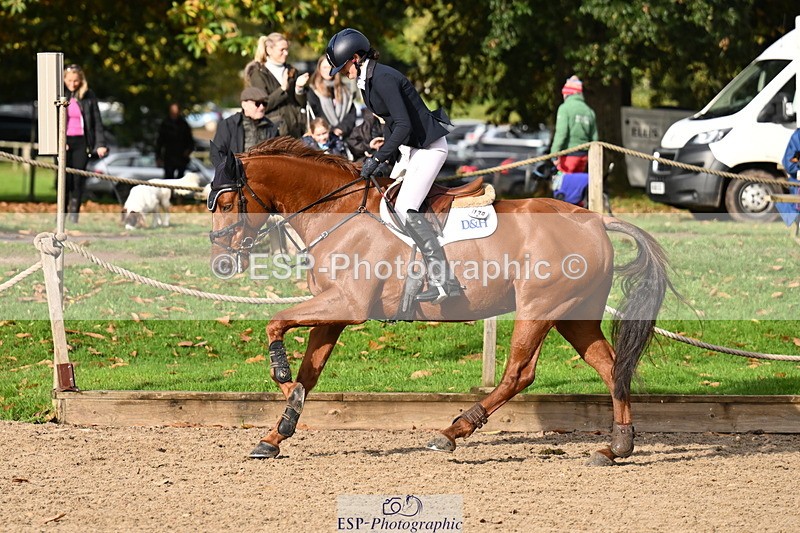 251024A-102722-06450 - B-139-Kirsty.Short