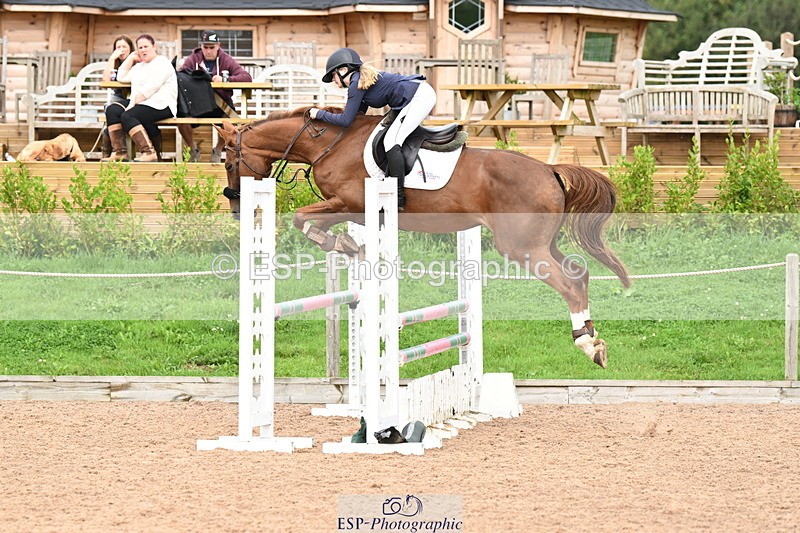 240908A-133613-04028 - Cls 15 U21 Intro 90cm-1.00m  Team Comp