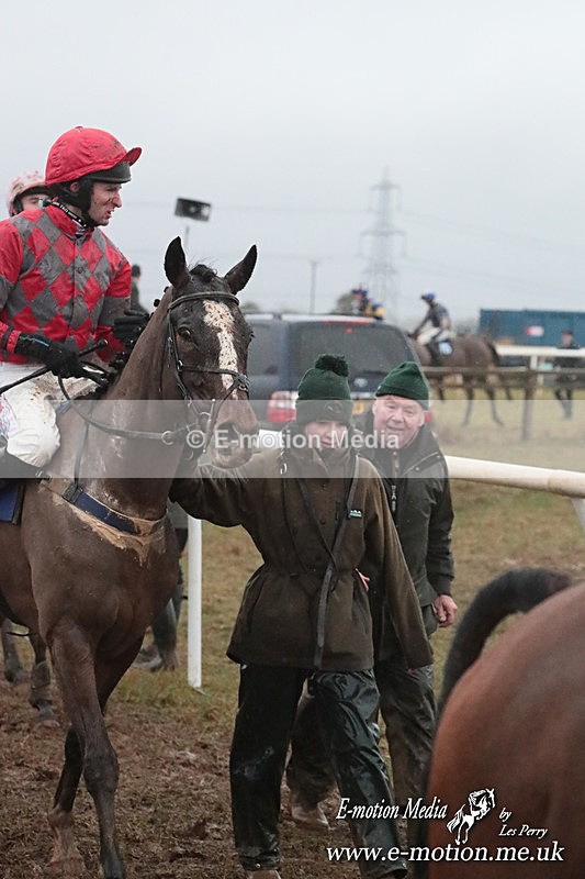 PtP 260125 1113 - Cocklebarrow Point-to-Point racing with the Heythrop Hunt 26/01/25