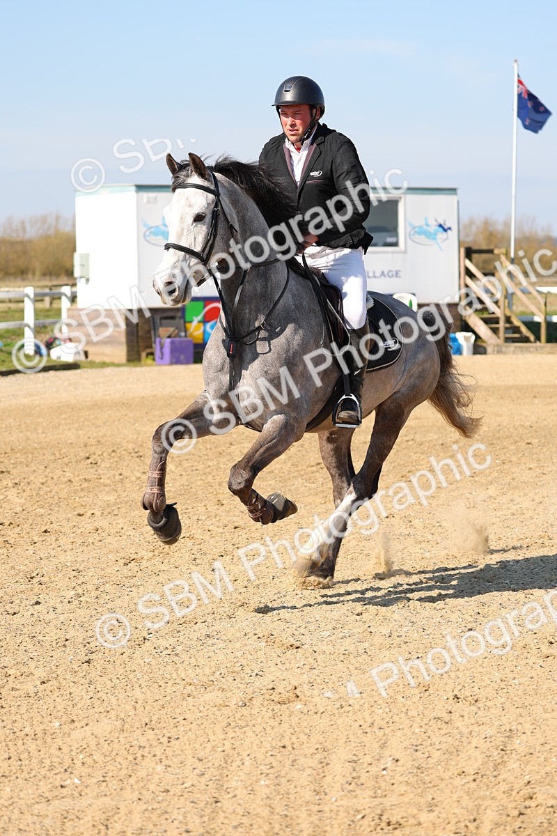 SBM_000332 - Class 1 - Clear Round