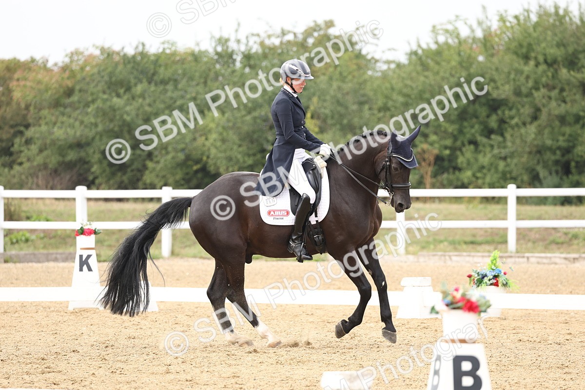 SBM_008232 - Class 10 - FEI INT I - 16.10-16.50