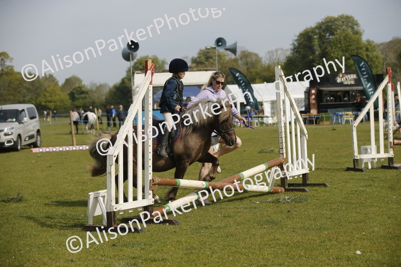 20260426-1069 - Class 1 - Mini Jumping - Lead rein or Assisted
