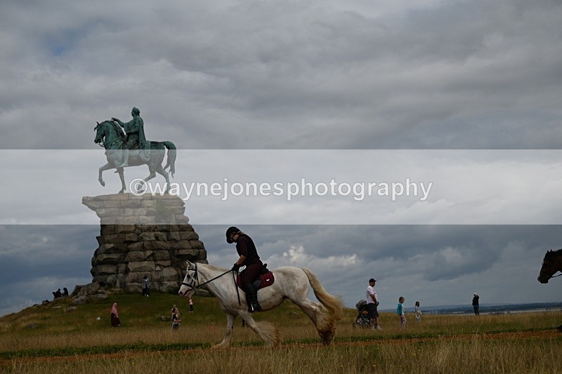 DSC_6247 - Time at Statue 12:17 to 12:44