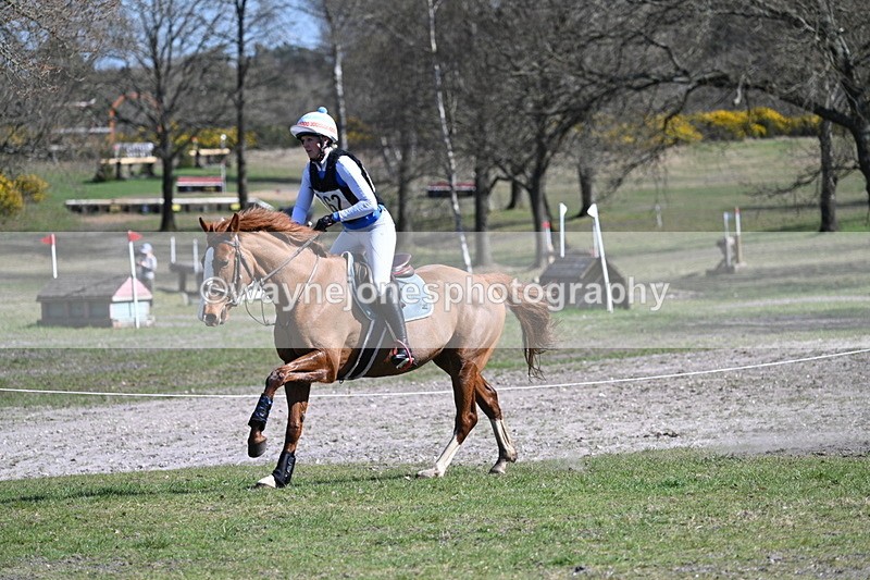 WJ7_1379 - XC Time 13:35 to 13:40