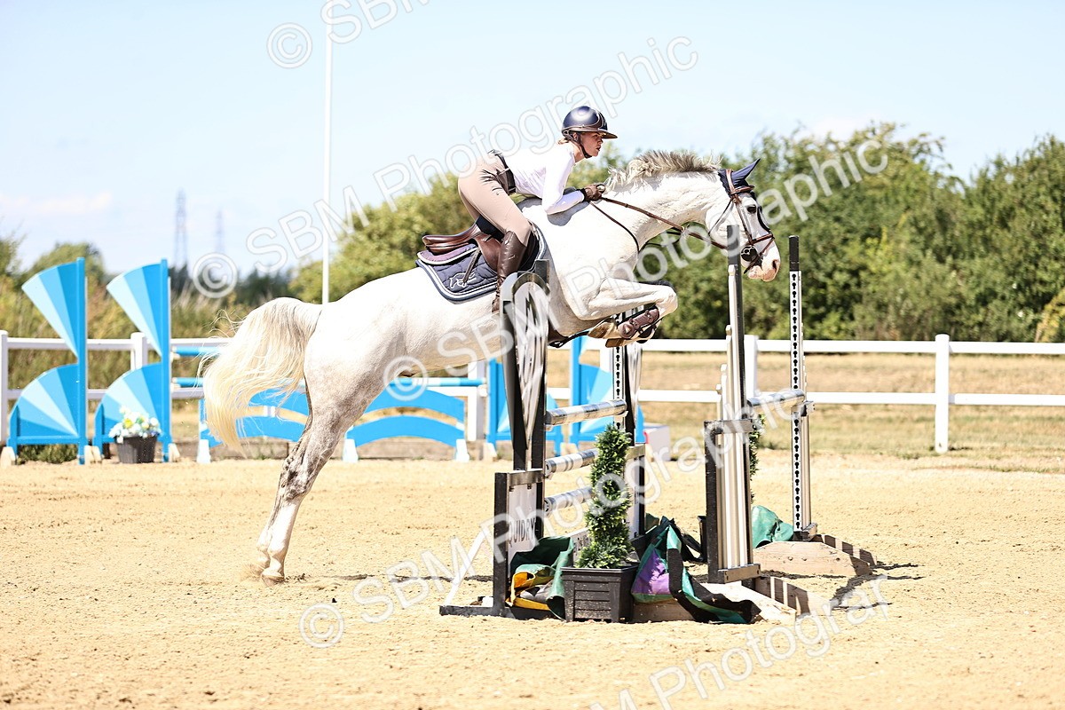 SBM_014572 - Class 15 - Senior Newcomers - 1.10m Open