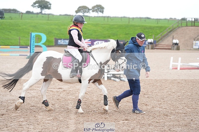 250920-160247-01544 - Cls 21 Pony Intro 80cm Derby