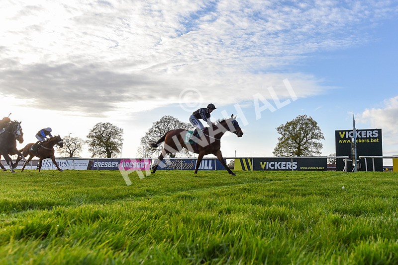 200424-Race 7-Two Brothers-3336 - Race 7