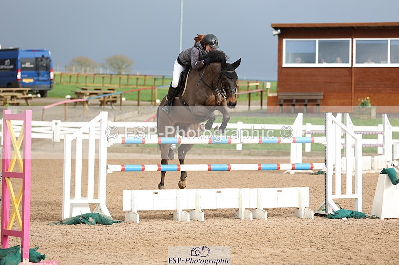 240223A-150450-02130 - Cls 6 Foxhunter and 1.20m Open