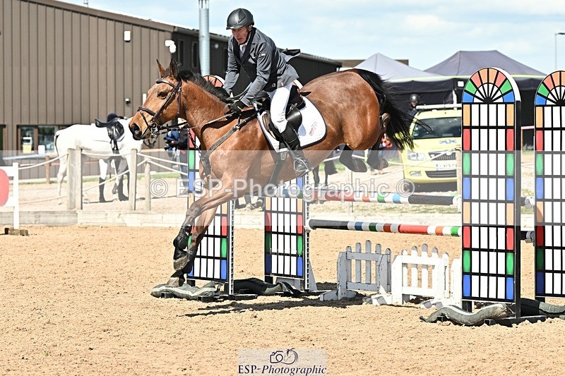 250416-134346-01225 - Cls 4 Newcomers and 1.10m