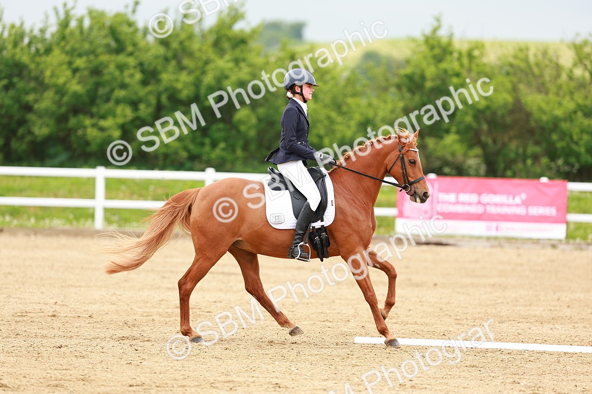 SBM_005233 - Class 16 - Novice 6