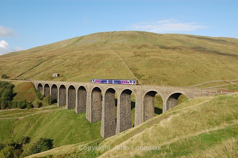 24.9.08 158xxx 14.49 Leeds - Carlisle, Arten Gill - Arten Gill