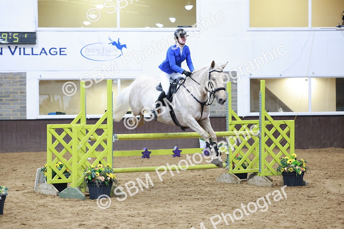 SBM_007590 - Class 24 - Nupafeed Supplements Senior Discovery/ 1m Open