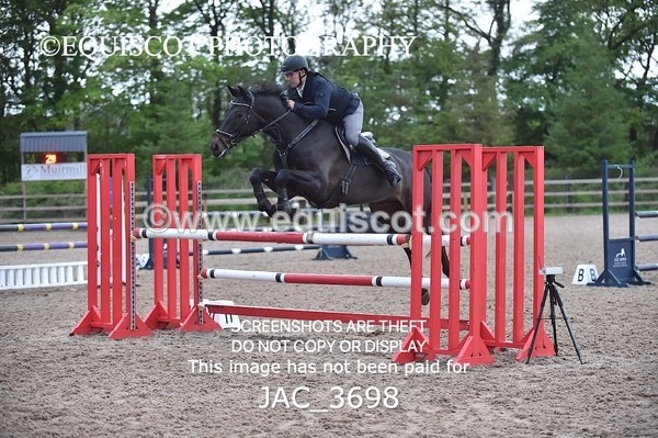 JAC_3698 - CLASS 8 Senior Newcomers/ 1.10m Open