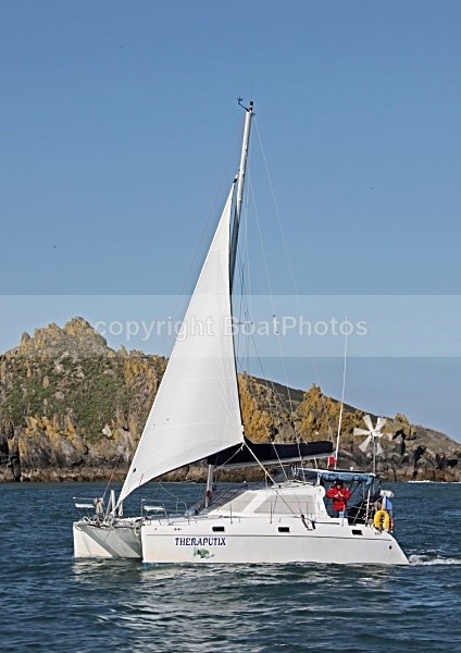 090912 THERAPUTIX IMG_5430 - Sailboats - multihull