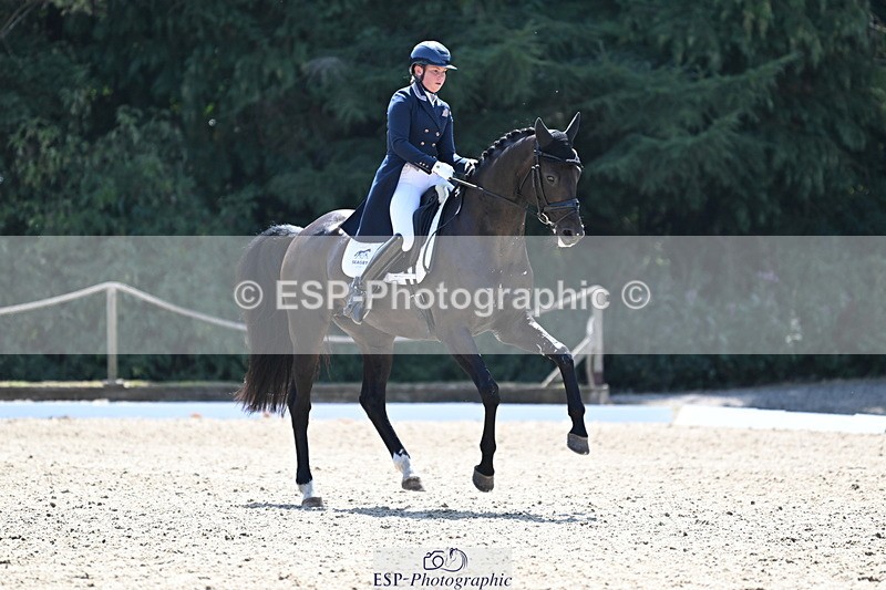 250810A-140204-07215 - 070-Abbie.NewburySeagry.Firstamour