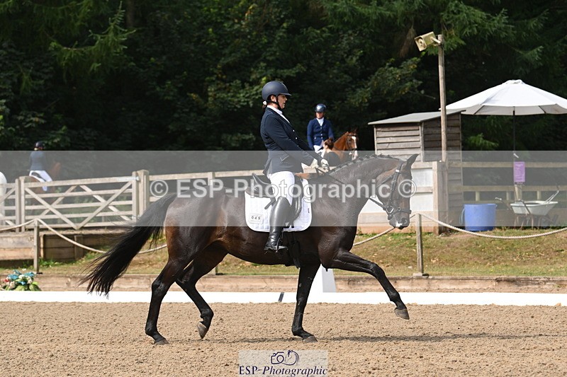 250719A-101118-03276 - 049-Veronica.Roberts-For.J'Adore