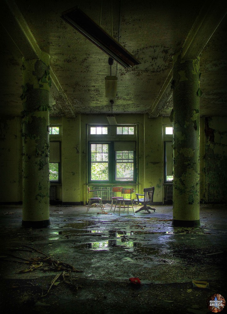 La Vida Es Sueno: The Downfall of Pennhurst State School and Hospital