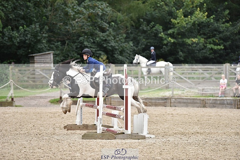 240802-105412-00998 - 80cm Round 1