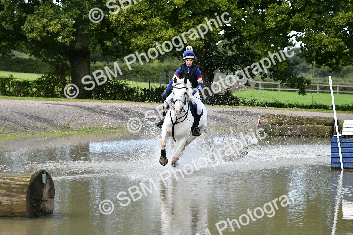 SBM_04352_E2 - B Eventers Challenge 70cm - Stacey