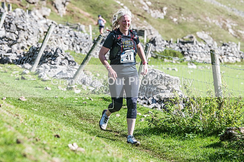 Ilam-1092 - Ilam Three Peaks Fell Race (Limestone Series) Sunday 28th September 2025
