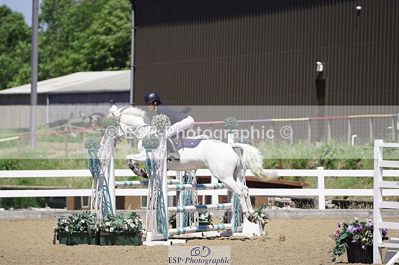 230624A-140132-01729 - Cls 25 Pony Newcomers & 1m Open