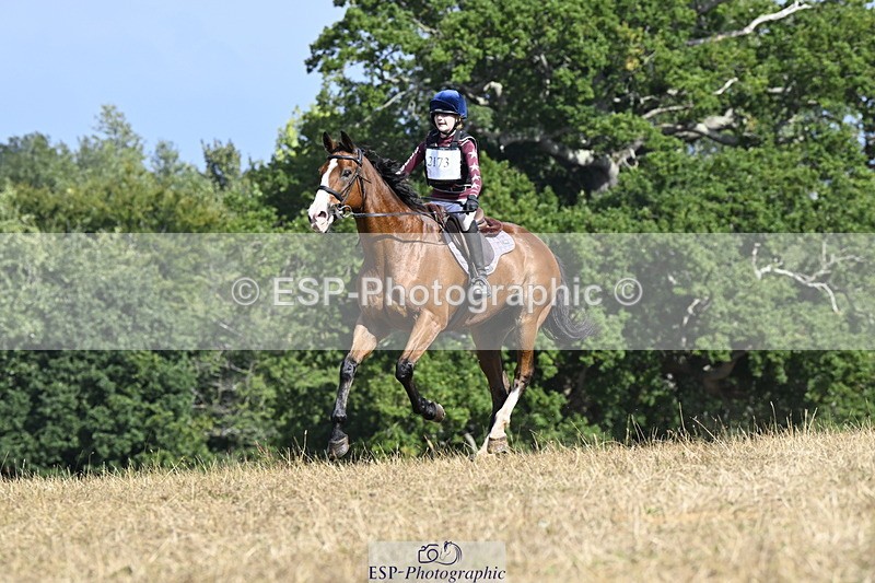 250824A-154927-39467 - 2173-Esmae.Leonard-Red