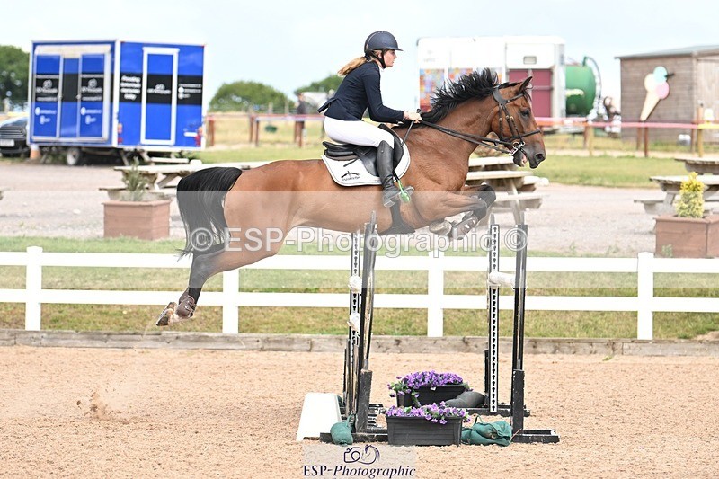 250723-154621-01220 - Cls 6 Foxhunter and 1.20m