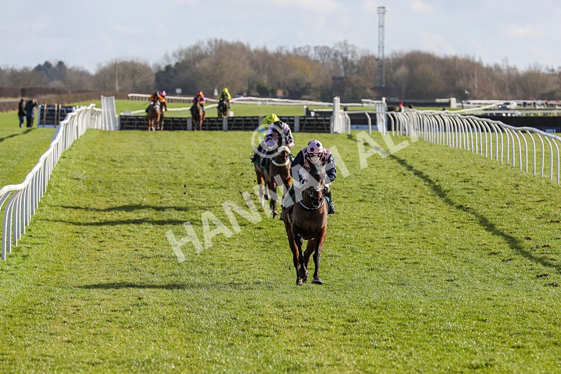 120224-Race 1-Pickanumber-7219 - Race 1