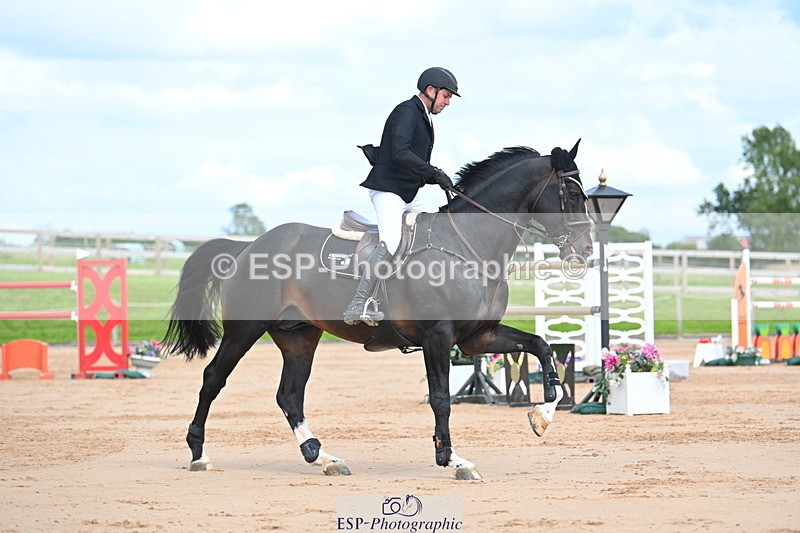 230721A-154546-07415 - Cls 10, 2 Star Big 1.45m Start to break